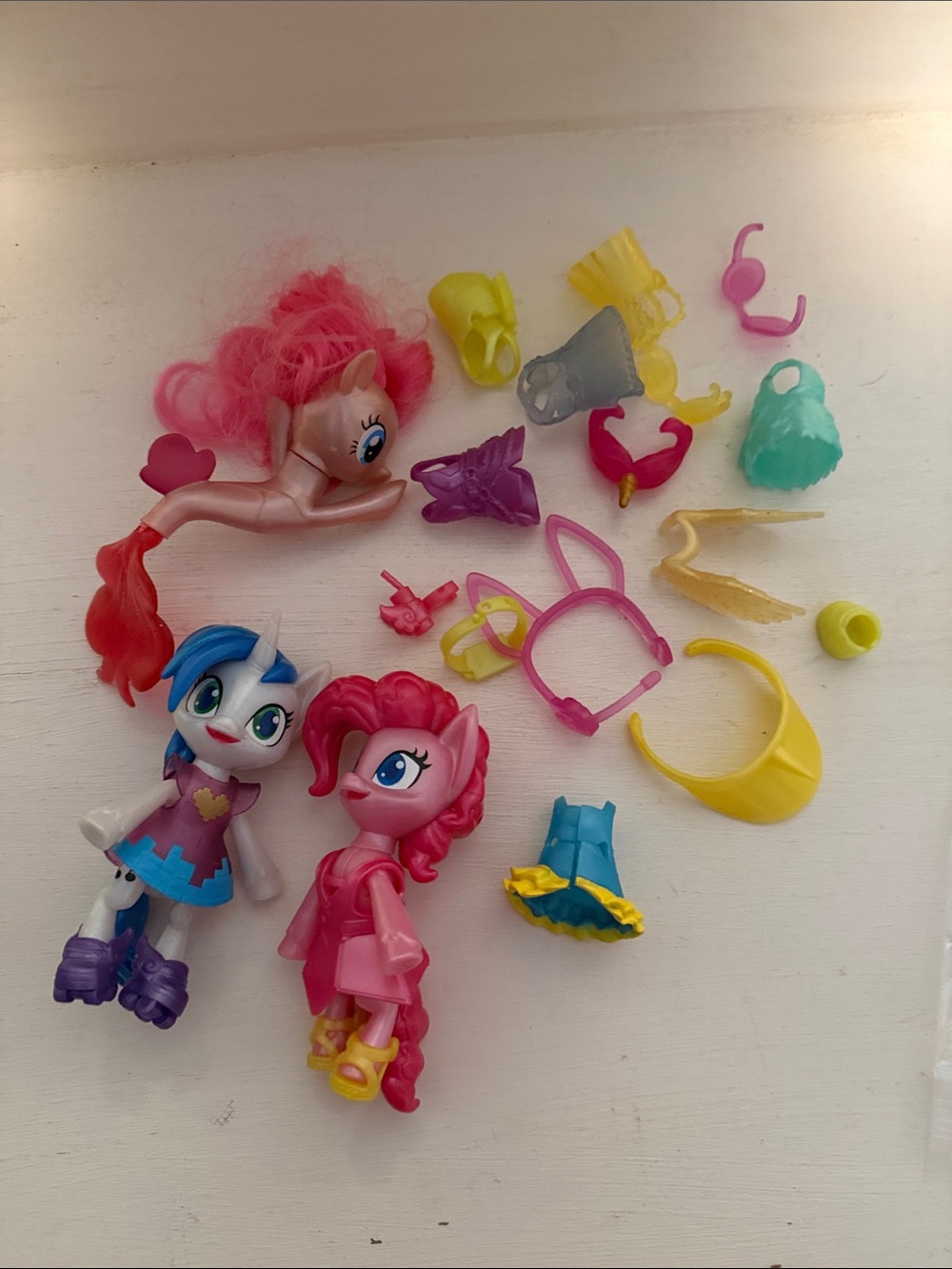 My Little Pony Assorted Pink and Blue Dolls with Accessories smashing fashion